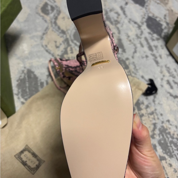 New Gucci High heel pump Pythons Calf Print Leather Wild Rose 723837 - Picture 6 of 10